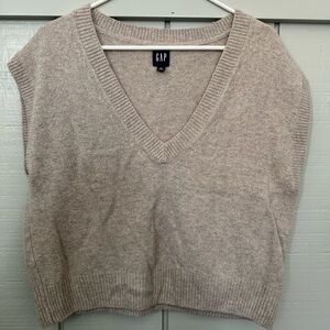 GAP Women's Beige V-Neck Sweater Vest